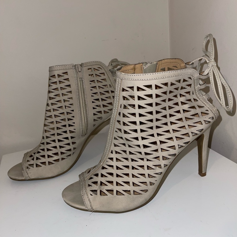 LC Lauren Conrad Holli Nude High Heel Sandals Women  Size 10 US - Picture 4 of 6